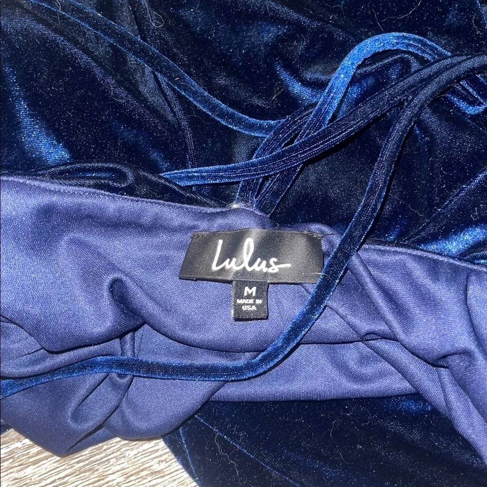 LULUS Midi Velvet dress wow worthy navy blue size medium strappy v neck